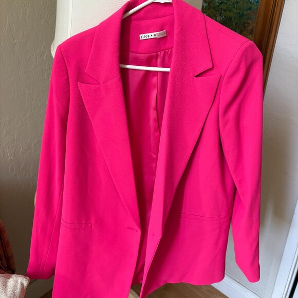 Alice + Olivia Jackets & Blazers - Alice + Olivia Denny Notch-Collar Boyfriend Blazer